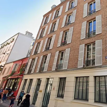 Service - En Face Du Musee - 5 * Parigi